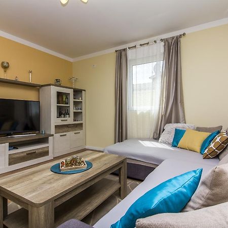 Apartman Maxim Διαμέρισμα Πούλα Εξωτερικό φωτογραφία