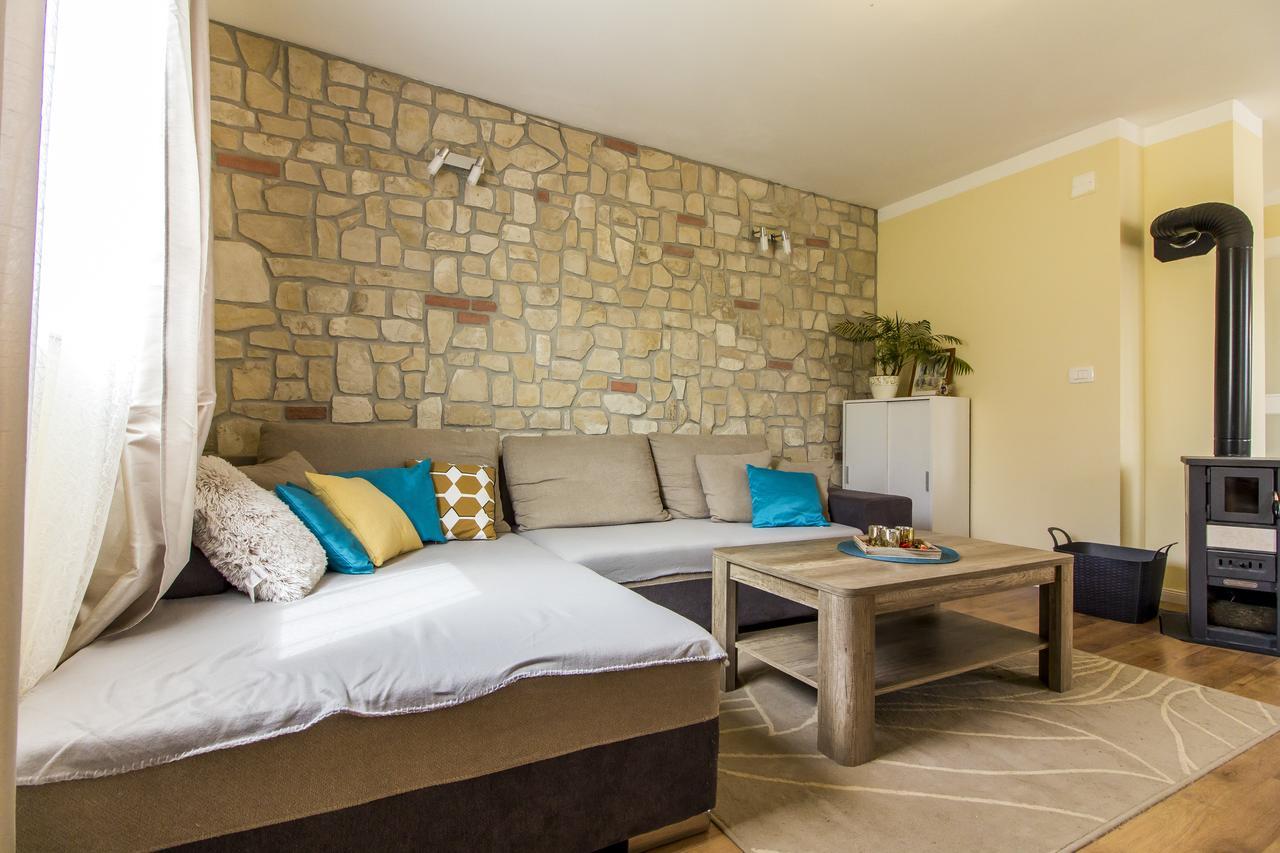 Apartman Maxim Διαμέρισμα Πούλα Εξωτερικό φωτογραφία