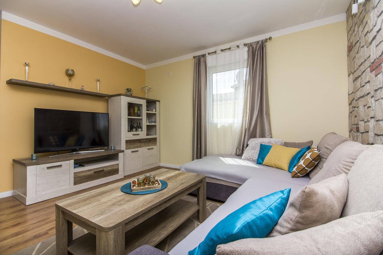 Apartman Maxim Διαμέρισμα Πούλα Εξωτερικό φωτογραφία