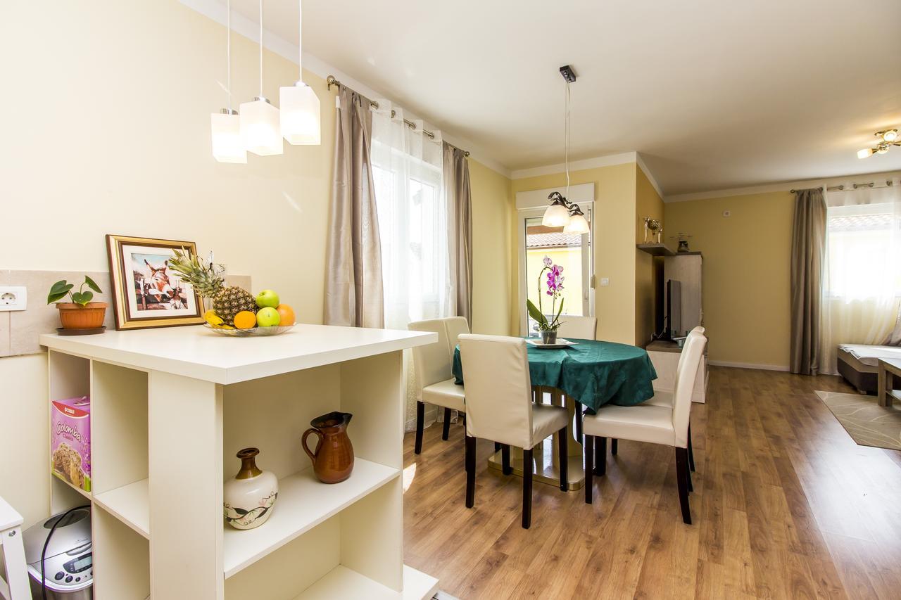 Apartman Maxim Διαμέρισμα Πούλα Εξωτερικό φωτογραφία