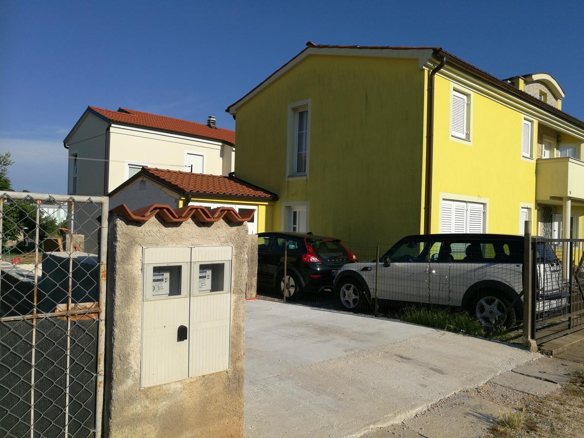 Apartman Maxim Διαμέρισμα Πούλα Εξωτερικό φωτογραφία